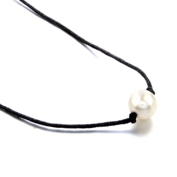 *Twyla* Rope Choker - Picture 5 of 5